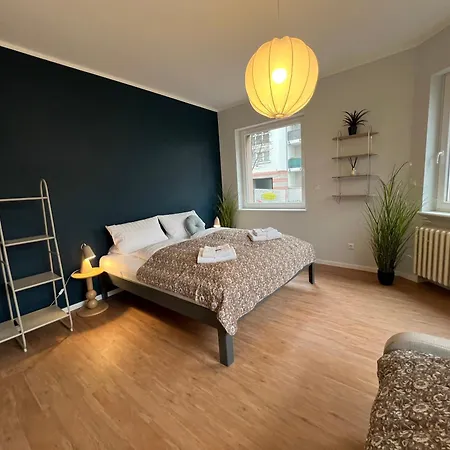 Deluxe Apartment Mainz I 2 BR I 7P I Zentral I Küche I WiFi I Nähe Zollhafen I helloYOU apartments x BRIGHT Collection