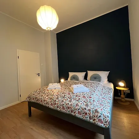 Deluxe Apartment Mainz I 2 BR I 7P I Zentral I Küche I WiFi I Nähe Zollhafen I helloYOU apartments x BRIGHT Collection * Maguncia