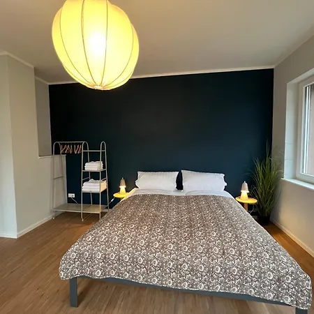 Apartamento Deluxe Apartment Mainz I 2 BR I 7P I Zentral I Küche I WiFi I Nähe Zollhafen I helloYOU apartments x BRIGHT Collection Maguncia