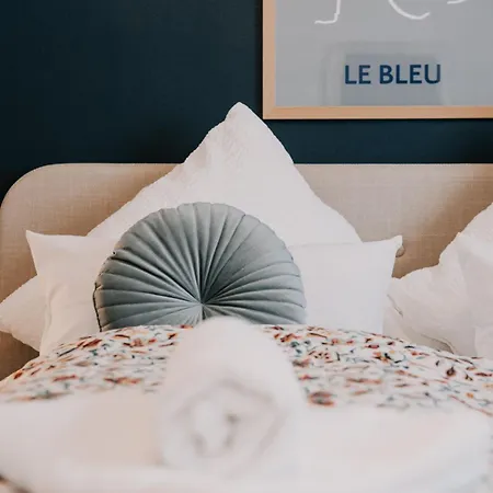 Apartmán Deluxe I 2 Bedroom I 7p I Zentral I Kueche I Wifi I Naehe Zollhafen I Helloyou X Bright Collection