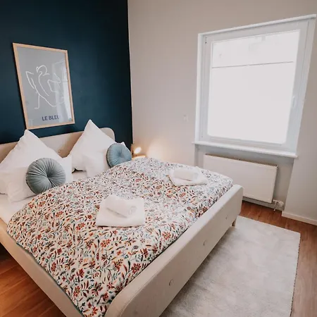 Deluxe I 2 Bedroom I 7p I Zentral I Kueche I Wifi I Naehe Zollhafen I Helloyou X Bright Collection Mohuč