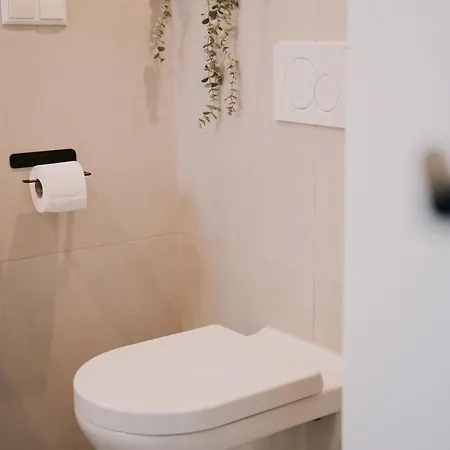 Deluxe I 2 Bedroom I 7p I Zentral I Kueche I Wifi I Naehe Zollhafen I Helloyou X Bright Collection * Mohuč