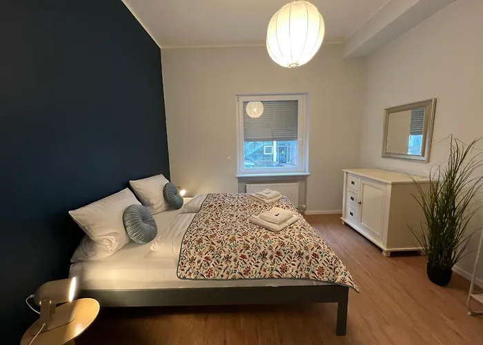 Deluxe Apartment Mainz I 2 BR I 7P I Zentral I Küche I WiFi I Nähe Zollhafen I helloYOU apartments x BRIGHT Collection Maguncia