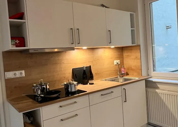 Deluxe Apartment Mainz I 2 BR I 7P I Zentral I Küche I WiFi I Nähe Zollhafen I helloYOU apartments x BRIGHT Collection Apartamento