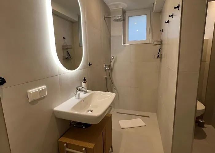 Deluxe Apartment Mainz I 2 Bedroom I 7P I Zentral I Kueche I Wifi I Naehe Zollhafen I Helloyou Apartments X Bright Collection Apartment Mainz