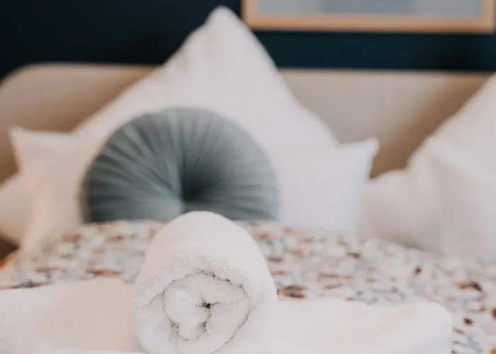 Deluxe I 2 Br I 7p I Zentral I Küche I Wifi I Nähe Zollhafen I Helloyou X Bright Collection Apartment Mainz