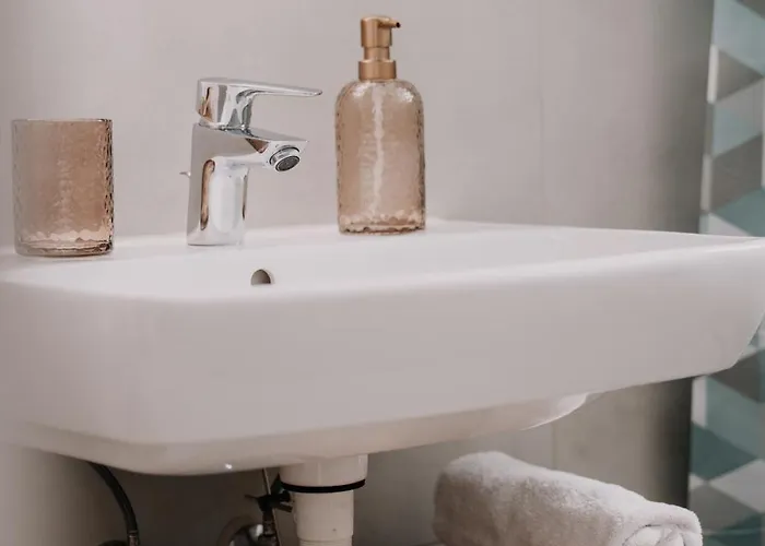 Deluxe I 2 Br I 7p I Zentral I Küche I Wifi I Nähe Zollhafen I Helloyou X Bright Collection Mainz