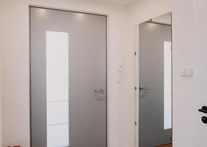 Apartment Deluxe I 2 Br I 7p I Zentral I Küche I Wifi I Nähe Zollhafen I Helloyou X Bright Collection Mainz